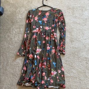 Green floral long sleeve dress